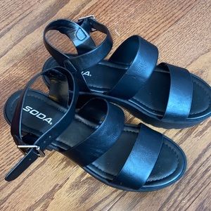 Platform black sandals